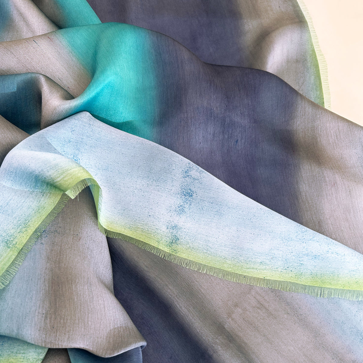 silk-scarf-hand-painted-45x180cm-midnightblue-turquoise-skyblue-grey-green-otta-italy-2587