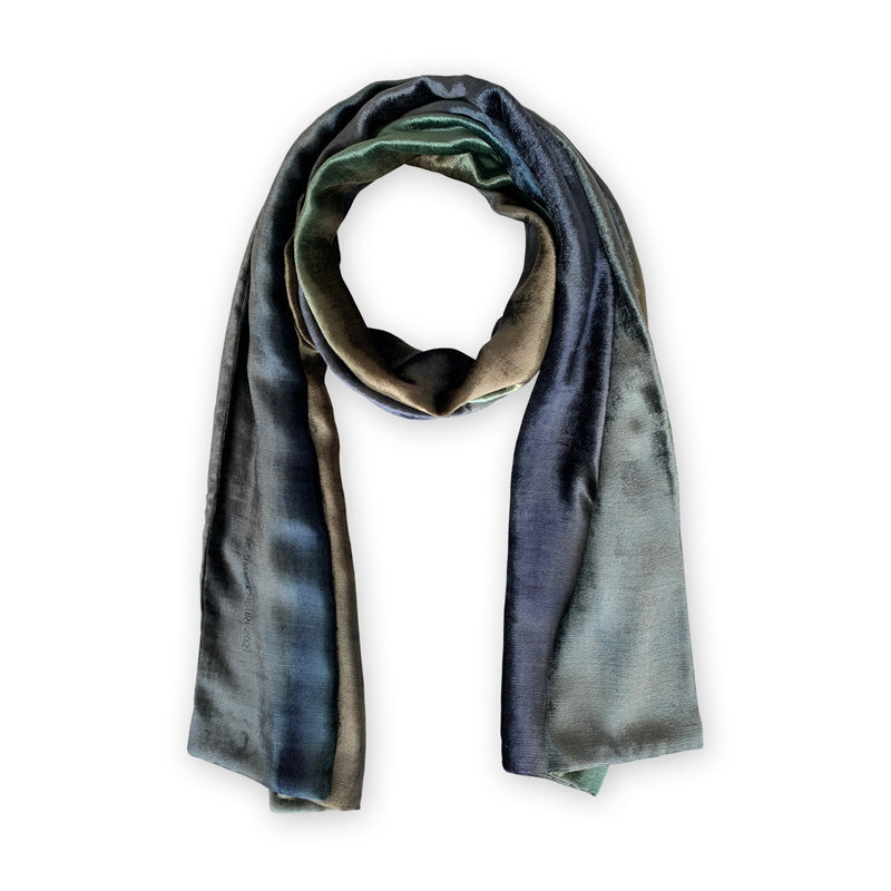 velvet-scarf-hand-painted-blue-otta-italy-2141
