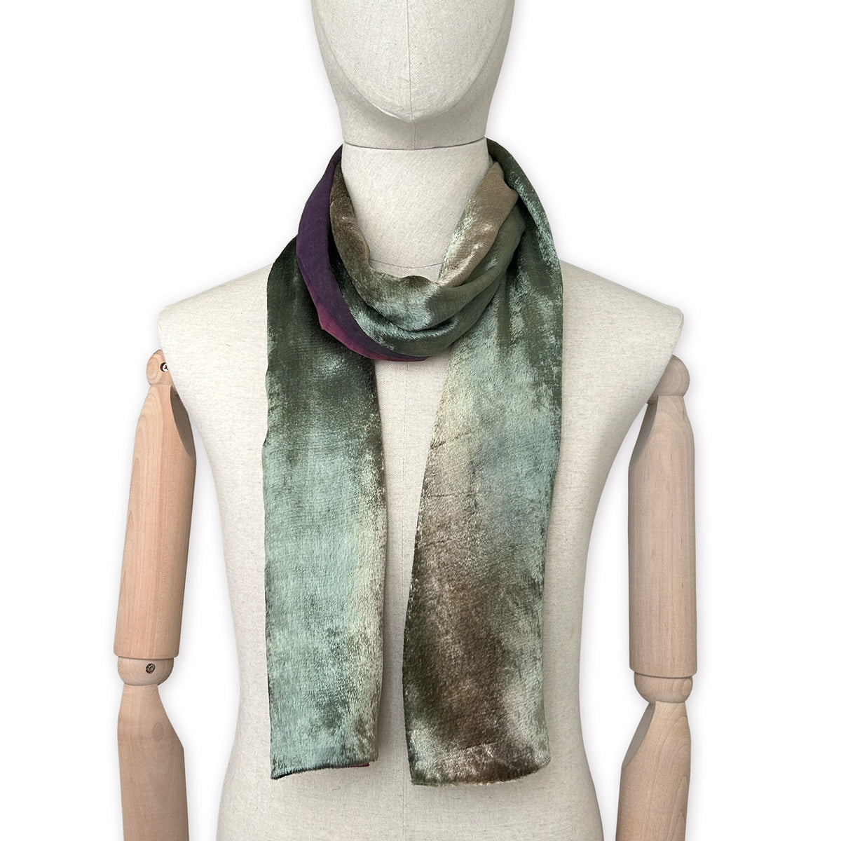 velvet-scarf-hand-painted-180x27cm-green-violet-otta-italy-2334