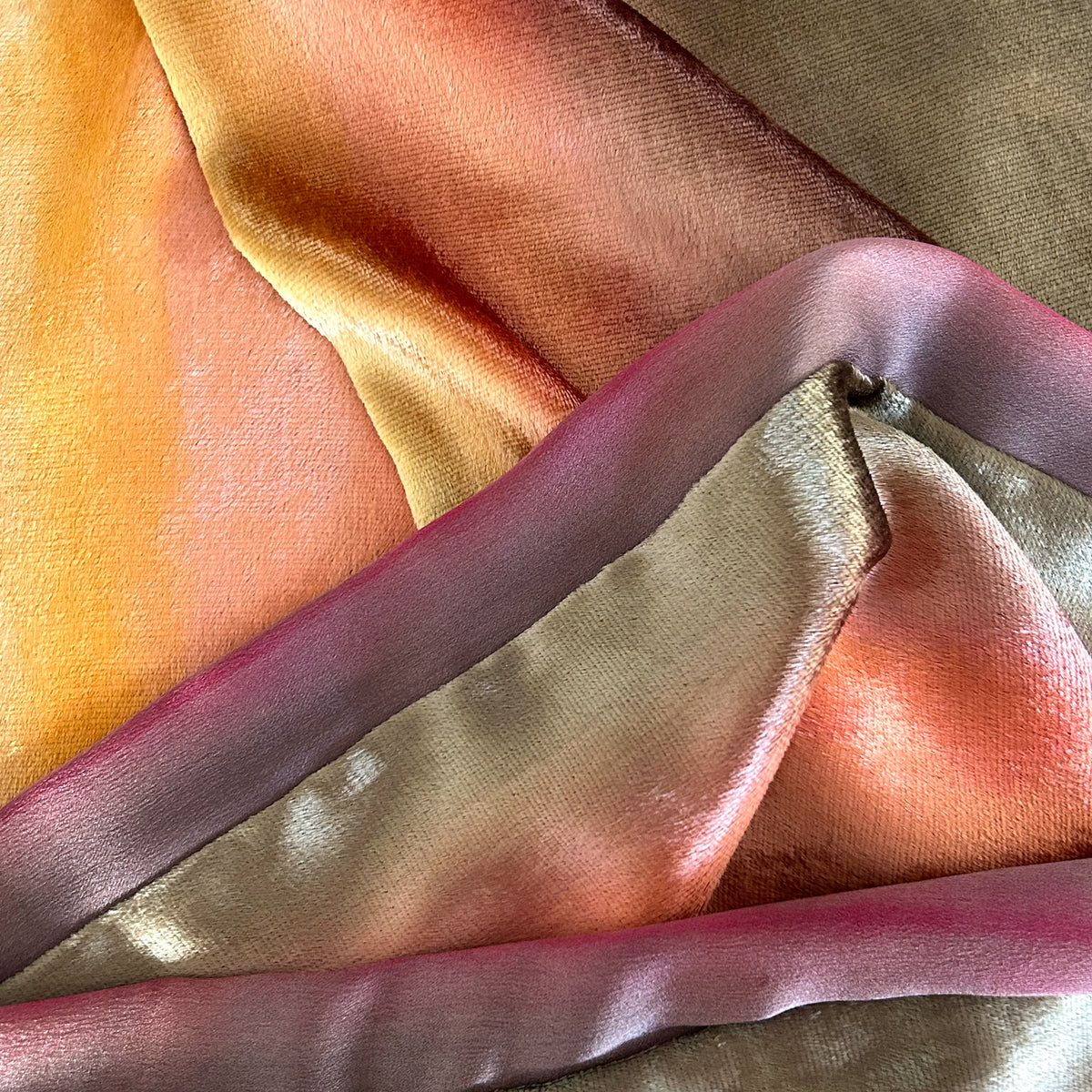 velvet-scarf-hand-painted-184x32cm-yellow-orange-red-brown-otta-italy-2348