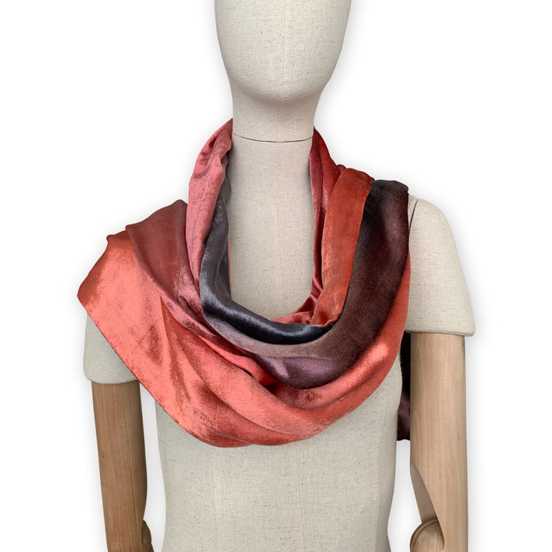 velvet-scarf-hand-painted-187x33cm-red-orange-otta-italy-2341