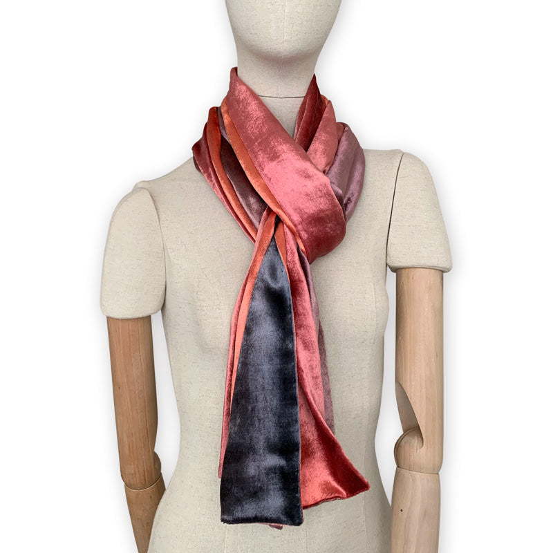 velvet-scarf-hand-painted-187x33cm-red-orange-otta-italy-2343