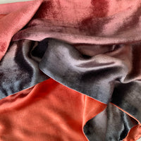 velvet-scarf-hand-painted-187x33cm-red-orange-otta-italy-2346