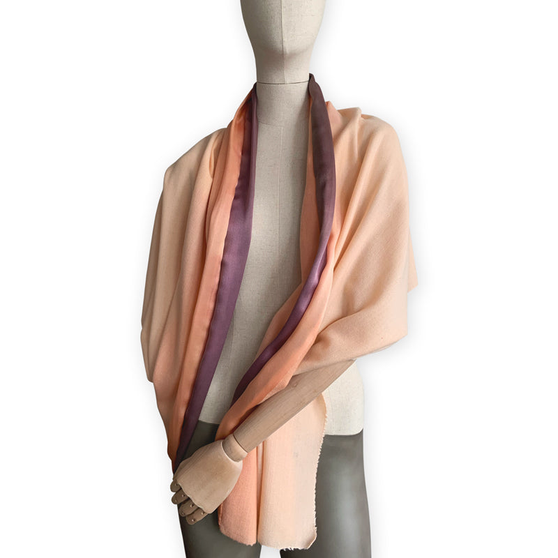 wool-cashmere-scarf-hand-painted-185x58cm-peach-otta-italy-2244